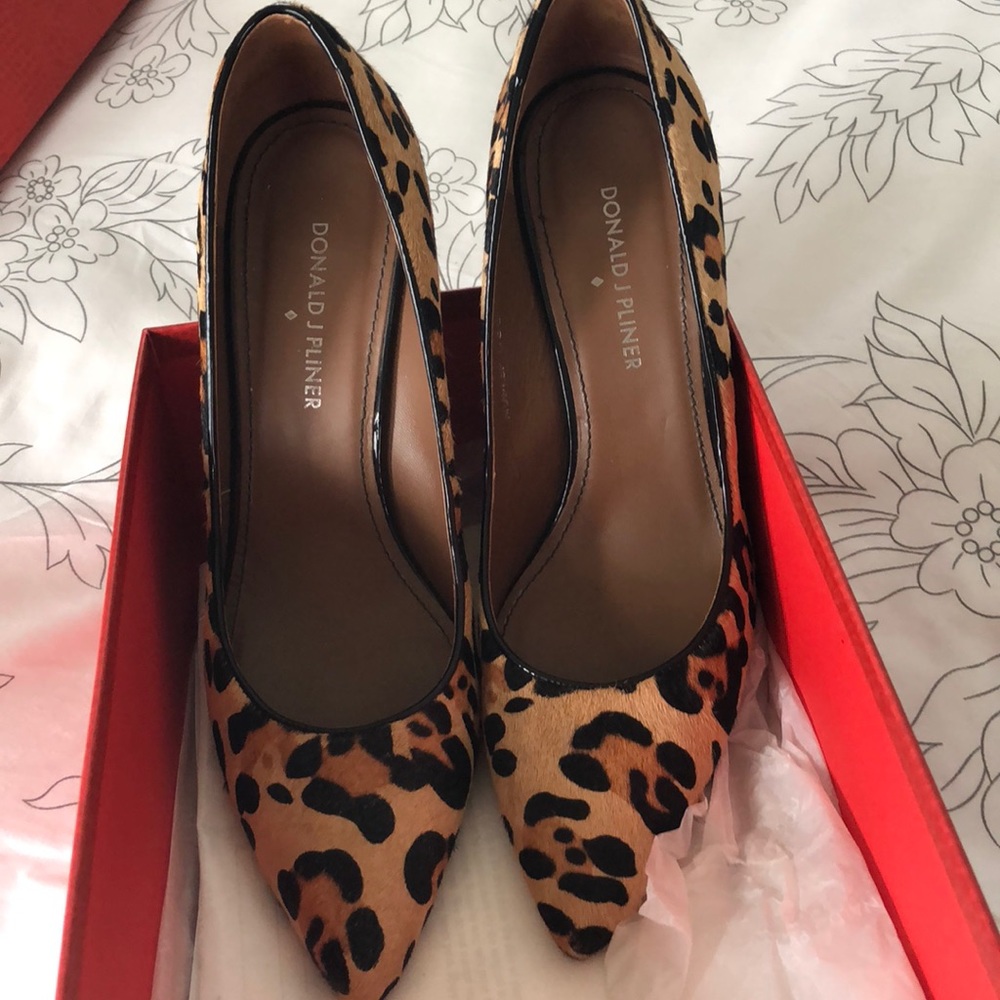 Donald Pliner Leopard heels
